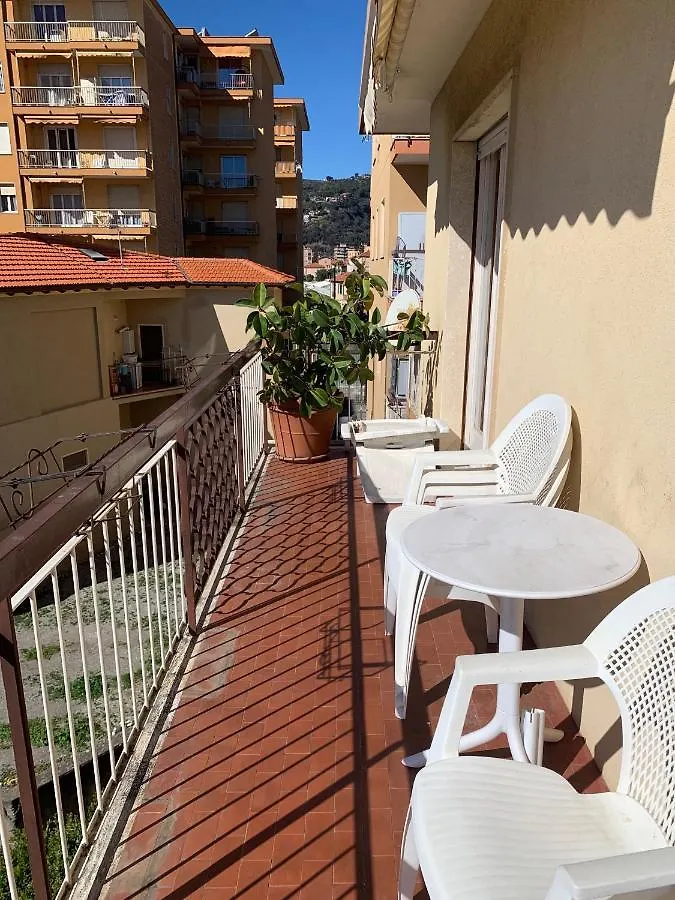 Apartment Casa Viola Vicino Al Mare By Smart-Home Vallecrosia